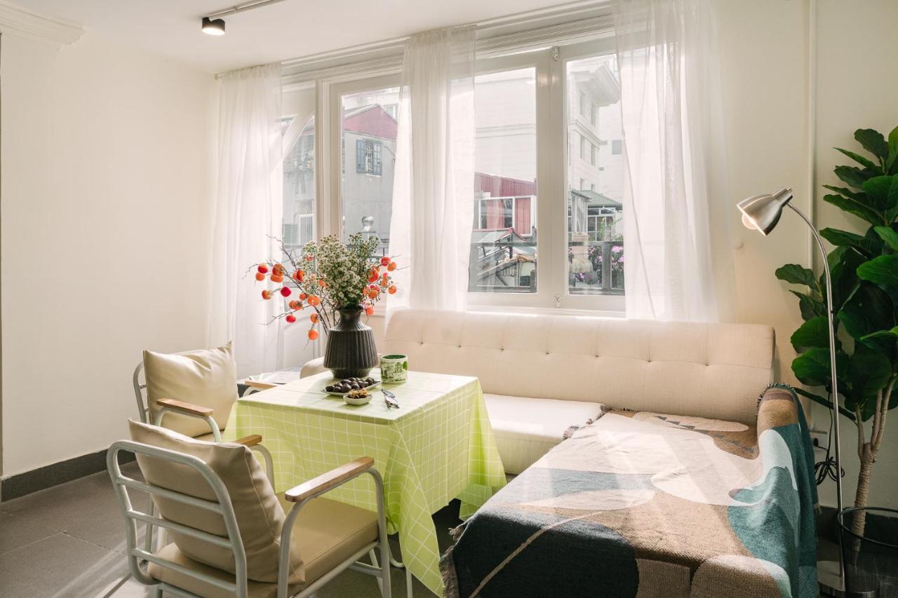 Delapong Homestay - 50M To Hoan Kiem Lake Hanoi Eksteriør billede